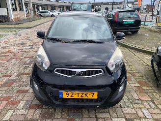 Auto incidentate Kia Picanto  2012/5
