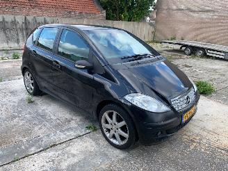Mercedes A-klasse a 150 picture 2