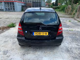 Mercedes A-klasse a 150 picture 4