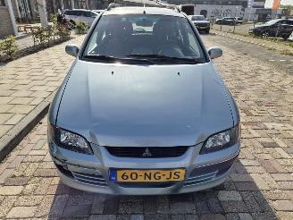 krockskadad bil auto Mitsubishi Space-star 1.6 AUTOMAAT 2003/9