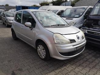 demontáž osobní automobily Renault Modus Modus/Grand Modus (JP), MPV, 2004 / 2012 1.6 16V 2011