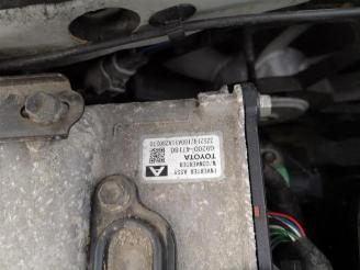 Toyota Prius Prius (ZVW3), Hatchback, 2009 / 2016 1.8 16V picture 10