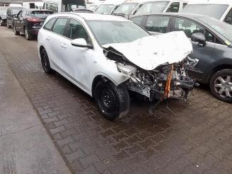 Auto da rottamare Kia Cee d Ceed Sportswagon (CDF), Combi 5-drs, 2018 1.6 CRDi 16V 115 Eco-Dynamics+ 2024
