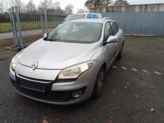 Vrakbiler auto Renault Mégane Megane III Grandtour (KZ), Combi 5-drs, 2008 / 2016 1.5 dCi 110 2012