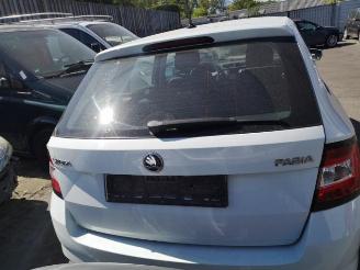 Skoda Fabia Fabia III Combi (NJ5), Combi 5-drs, 2014 / 2022 1.2 TSI 16V Greentech picture 18