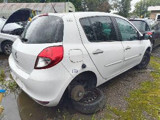 demontáž osobní automobily Renault Clio 1.2 Authentique 2012/3