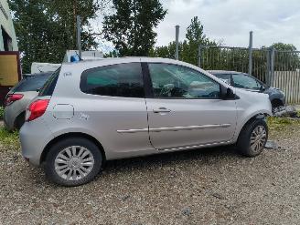 Auto da rottamare Renault Clio 1.2 Collection 2010/10