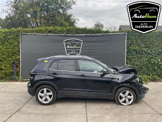 krockskadad bil auto Volkswagen T-Cross T-Cross, SUV, 2018 1.0 TSI 110 12V 2023/9
