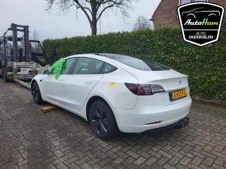 Tesla Model 3 Model 3, Sedan, 2017 Long Range AWD 75 kWh picture 2