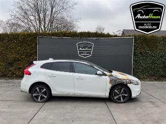 Vrakbiler auto Volvo V-40 V40 (MV), Hatchback 5-drs, 2012 / 2019 1.5 T3 16V Geartronic 2019/1