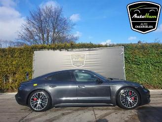 Salvage car Porsche Taycan Taycan (Y1A), Sedan, 2019 4S 2021/9