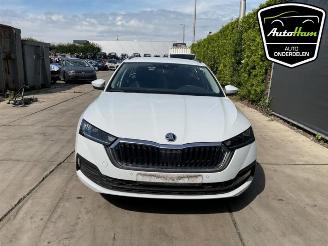 demontáž osobní automobily Skoda Octavia Octavia Combi (NXAC), Combi 5-drs, 2019 1.5 TSI e-TEC 16V 2024/4