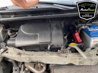 Peugeot 107 107, Hatchback, 2005 / 2014 1.0 12V picture 10