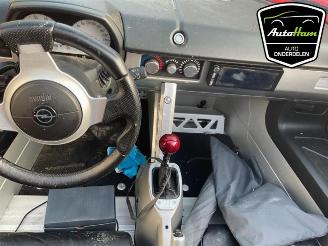 Opel Speedster Speedster, Cabrio, 2000 / 2006 2.2 16V picture 16