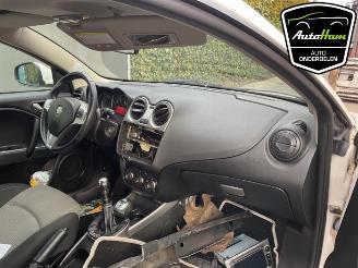 Alfa Romeo MiTo MiTo (955), Hatchback, 2008 / 2018 1.4 16V picture 13