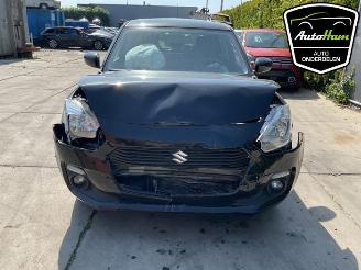 Auto da rottamare Suzuki Swift Swift (ZC/ZD), Hatchback 5-drs, 2017 1.2 Dual Jet 16V SHVS 2021/2