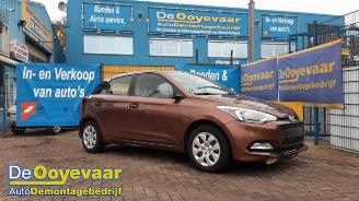 Coche siniestrado Hyundai I-20 i20 (GBB), Hatchback, 2014 / 2020 1.4i 16V 2016/3