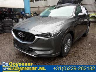 Vrakbiler auto Mazda CX-5 CX-5 (KF), SUV, 2016 2.0 SkyActiv-G 165 16V 2WD 2018/1