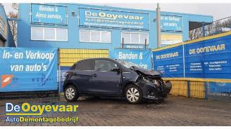 Peugeot 108 108, Hatchback, 2014 1.0 12V picture 4