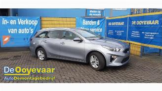 Autoverwertung Kia Cee d Ceed Sportswagon (CDF), Combi 5-drs, 2018 1.5 T-GDI 16V 2021/5