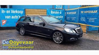 Coche siniestrado Mercedes E-klasse E Estate (S212), Combi, 2009 / 2016 E-200 CGI 16V BlueEfficiency 2010/2