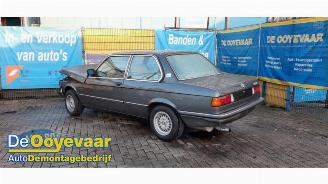Salvage car BMW 3-serie 3 serie (E21), Sedan, 1975 / 1984 316 1982/10