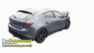 demontáž osobní automobily Mazda 3 3 Sport (BP), Hatchback, 2018 2.0 SkyActiv-G 122 Mild Hybrid 16V 2019/5
