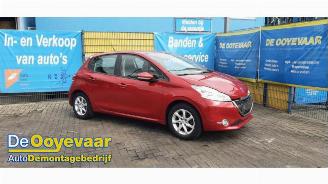 Auto da rottamare Peugeot 208 208 I (CA/CC/CK/CL), Hatchback, 2012 / 2019 1.2 Vti 12V PureTech 82 2014/2