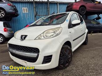 Purkuautot passenger cars Peugeot 107 107, Hatchback, 2005 / 2014 1.0 12V 2011/4