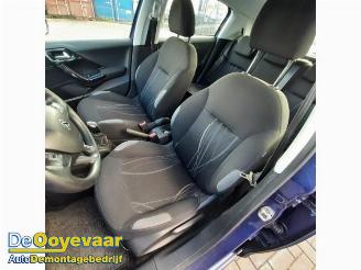 Peugeot 208 208 I (CA/CC/CK/CL), Hatchback, 2012 / 2019 1.4 16V picture 7