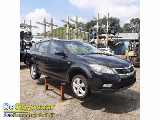 Uttjänta bilar auto Kia Cee d Cee'd Sporty Wagon (EDF), Combi, 2007 / 2012 1.4 16V 2011/10