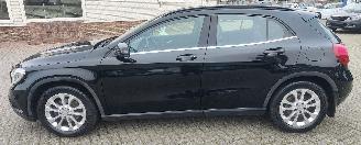Mercedes GLA Mercedes-Benz GLA 200 leder navi amg line topstaat ! picture 2