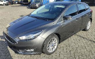 occasion passenger cars Ford Focus Ford Focus Lim. Cool & Connect 2018/4