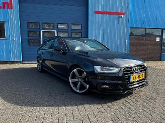 krockskadad bil auto Audi A4 Avant 3.0 TDI 2013/7