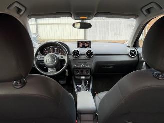 Audi A1 Audi A1 Attraction 1.6 TDI DSG picture 10