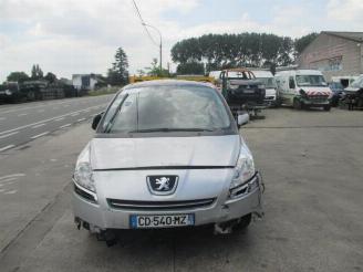 Damaged car Peugeot 5008  2012/4