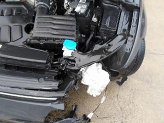 Volkswagen Golf GTI picture 18