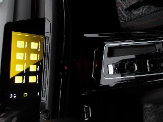 Volkswagen Golf 2.0  GTI picture 23