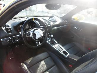 Porsche Cayman  picture 2
