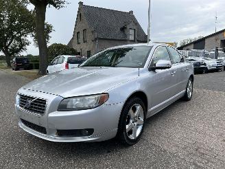 Schadeauto Volvo S-80 2.4 D5 SEDAN AUTOMAAT 2008/9