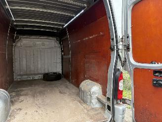 Renault Master T35 2.5 DCI L3/H2 MAXI UITVOERING AIRCO 74KW picture 25