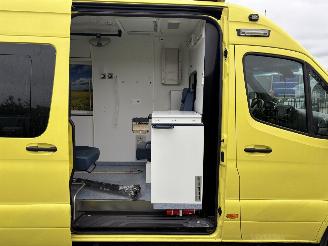 Mercedes Sprinter 319 CDI V6 EX AMBULANCE picture 30