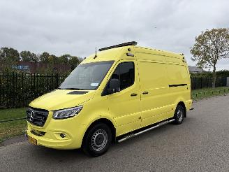 Mercedes Sprinter 319 CDI V6 EX AMBULANCE picture 2