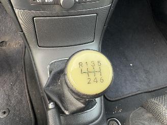 Toyota Avensis 2.2 D-4D D-CAT WAGON LINEA LUNA  PRIJS IS INCL. BTW !!!! picture 8