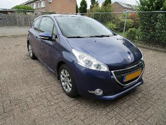 Peugeot 208 1.2 VTI Navi Airco 131.000 KM picture 3