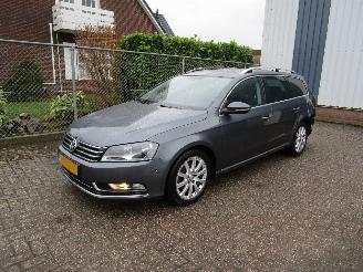 Unfallwagen Volkswagen Passat 1.4 TSI DSG High-Line 2014/8