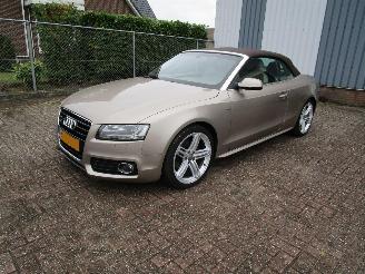 uszkodzony samochody osobowe Audi A5 3.2 V6 Cabrio FSI S-Line Quattro 2010/2