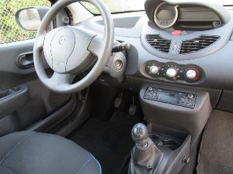 Renault Twingo Airco Radio/CD 110.000 KM picture 14