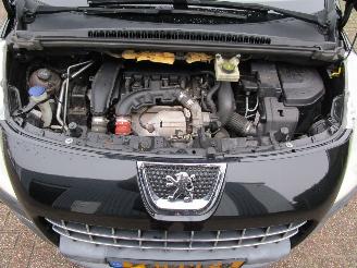 Peugeot 3008 1.6 Navi Clima Panodak 6-Bak picture 5