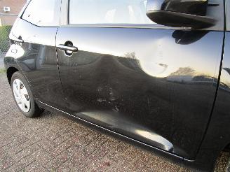 Toyota Aygo Cabrio Navi Airco picture 8